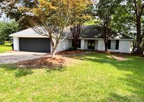 featured image of 5 Windlass Dr