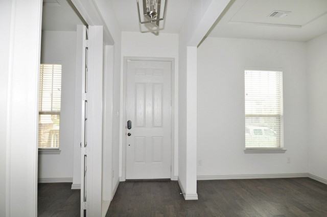 4428 Meadow Hawk Dr - Photo 3 of 24