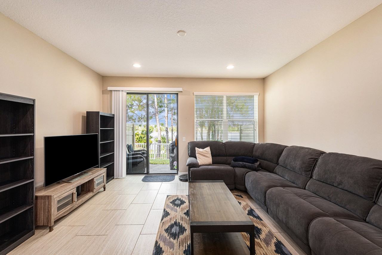 9152 Fox Sparrow Rd - Photo 6 of 25