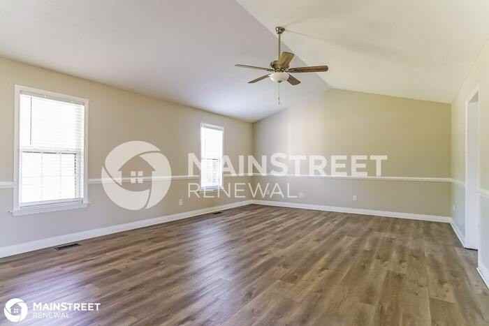 119 Hilltop Dr - Photo 3 of 16