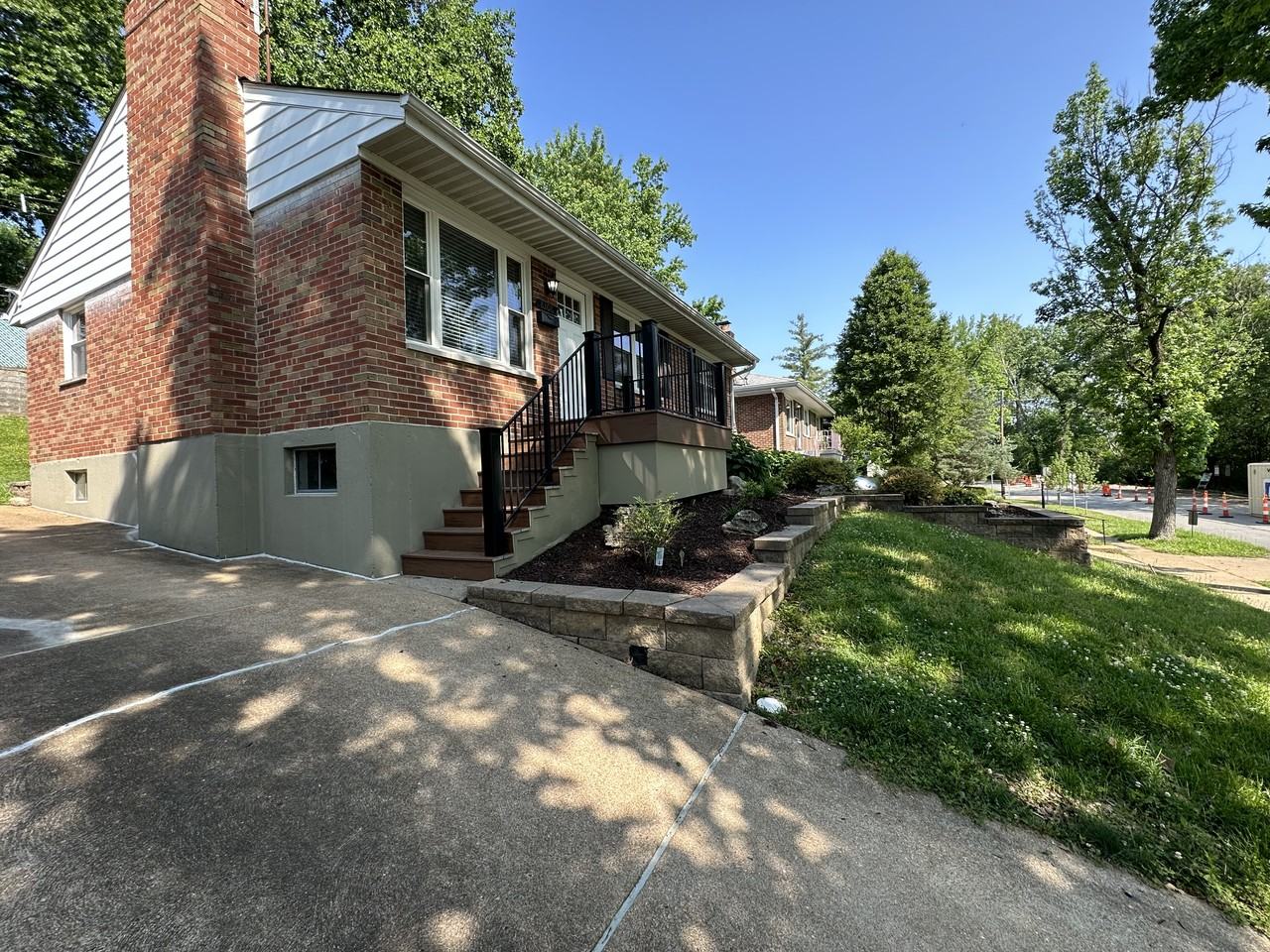 8308 Rosalie Avenue - Photo 3 of 40