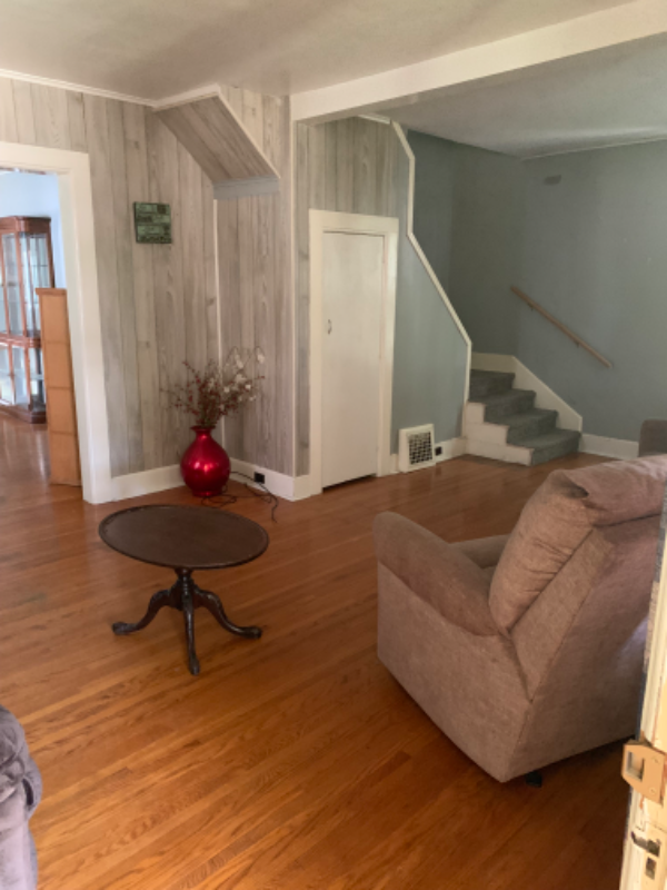 309 E South St - Photo 3 of 18