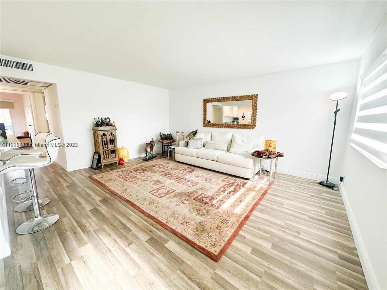 Short Term Rentals In Kings Point, FL Great Apartments & Houses