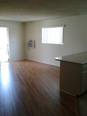 5637 Strohm Ave #09 - Photo 3 of 8