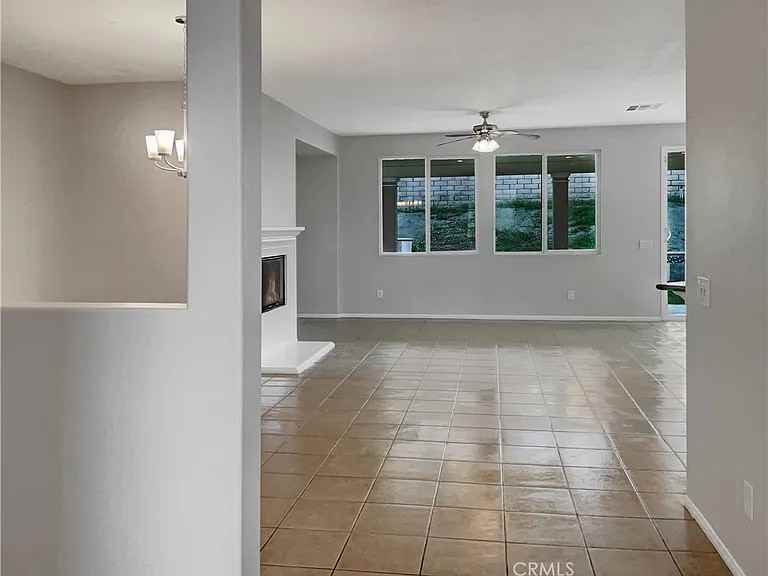 211 Logan Ave - Photo 2 of 13