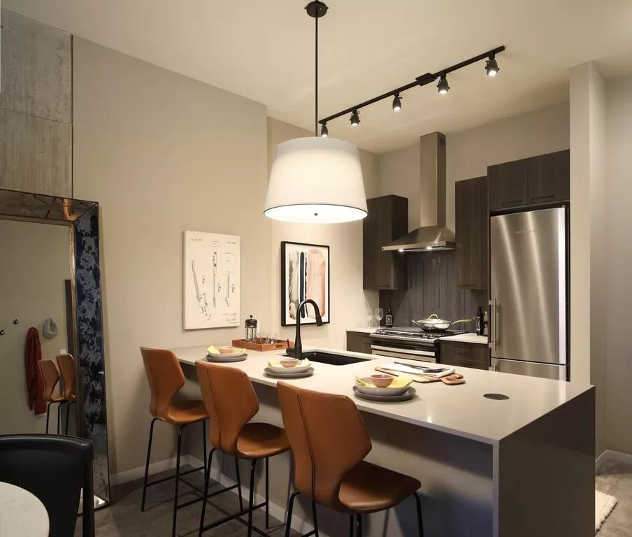 W Washington Blvd #U619 - Photo 2 of 23