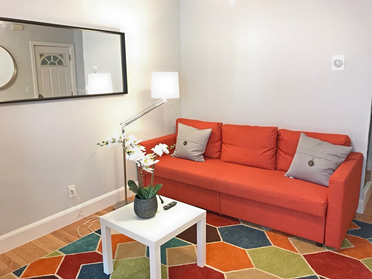 133 W 8th St #3 - Photo 6 of 39