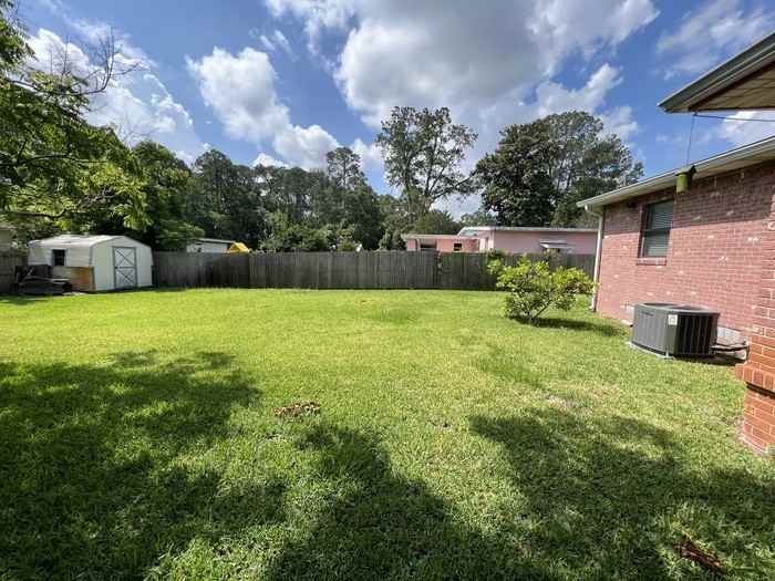 2103 East Rd - Photo 2 of 16