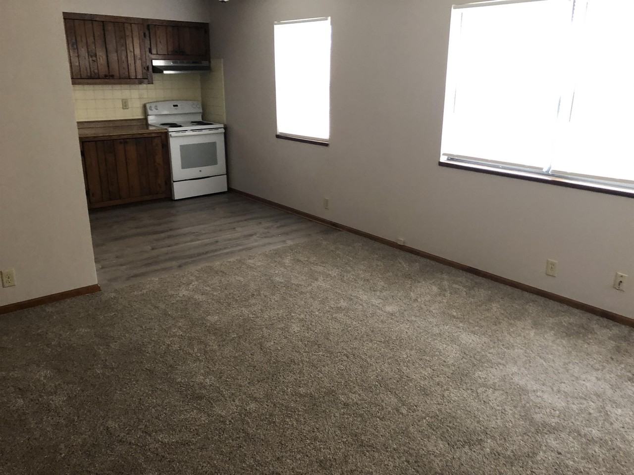 1112 Pennsylvania St #1112 - Photo 3 of 11