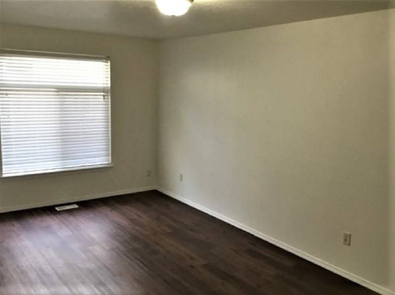 716 Maple Ave #NA - Photo 2 of 17