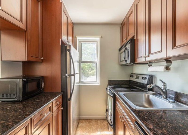 10 Palisade Ave - Photo 3 of 20