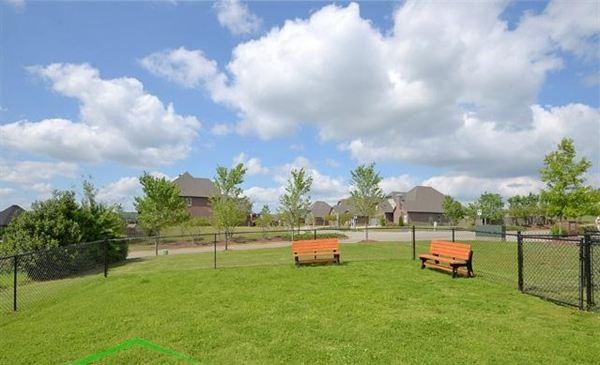 32 Ashbury Woods Dr - Photo 2 of 10