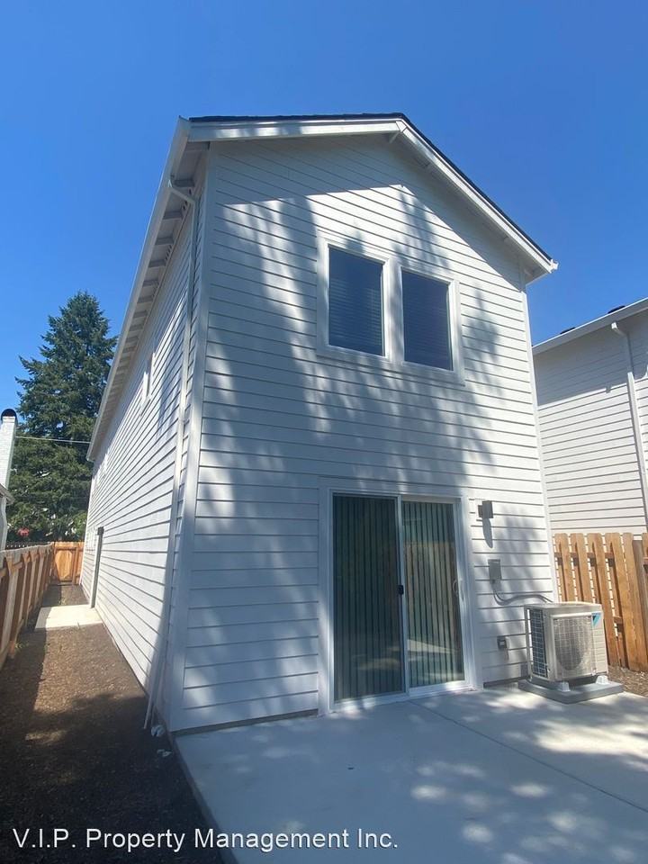 4406 Se Tenino St - Photo 3 of 16