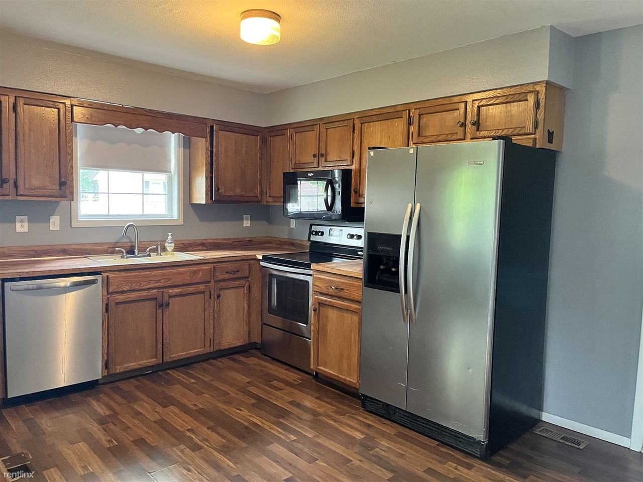 809 Kimberly St - Photo 2 of 9