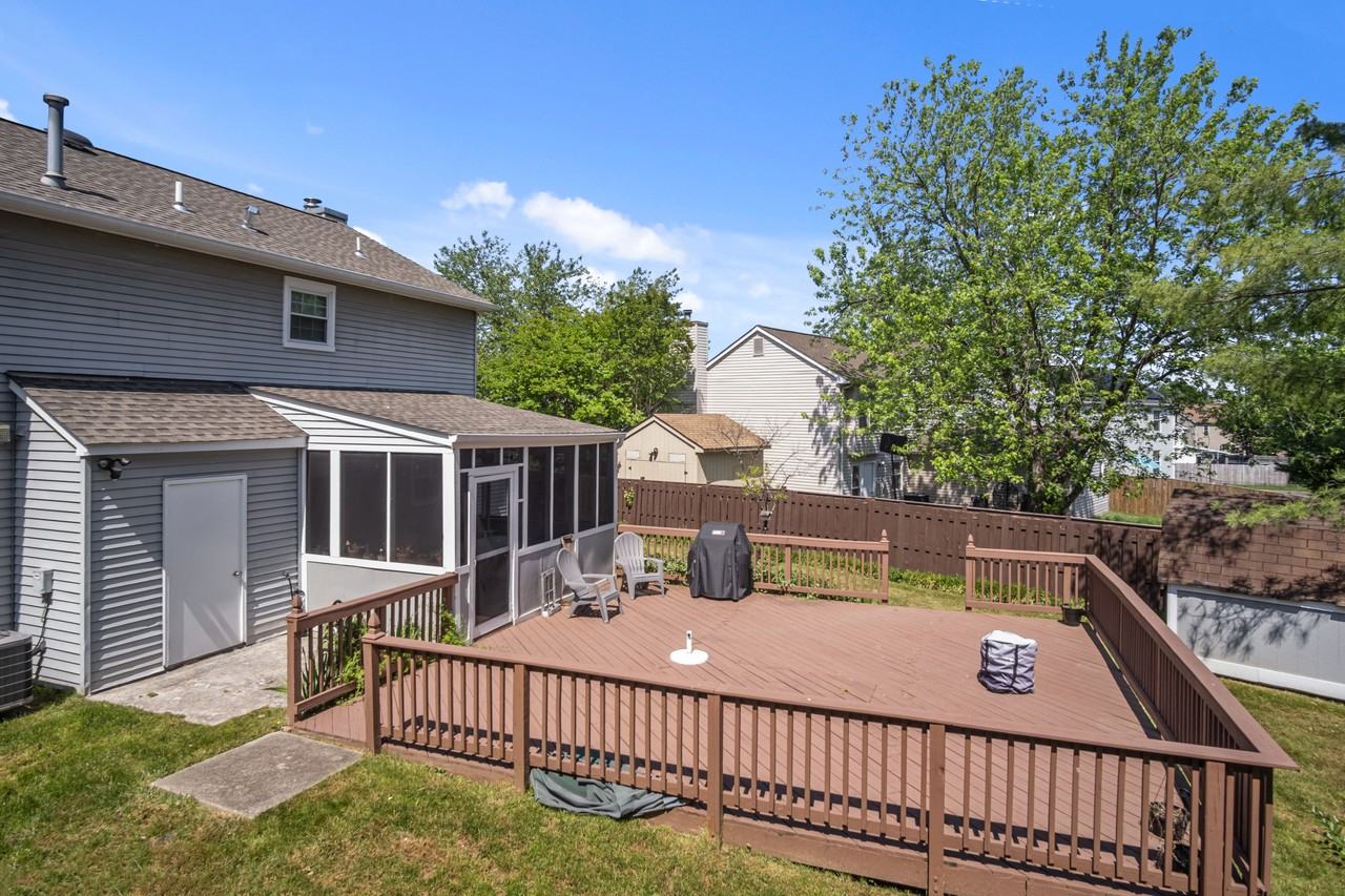 6063 Ponhill Dr - Photo 3 of 19