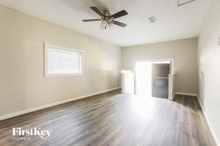 13001 E 41st Ter S - Photo 3 of 15