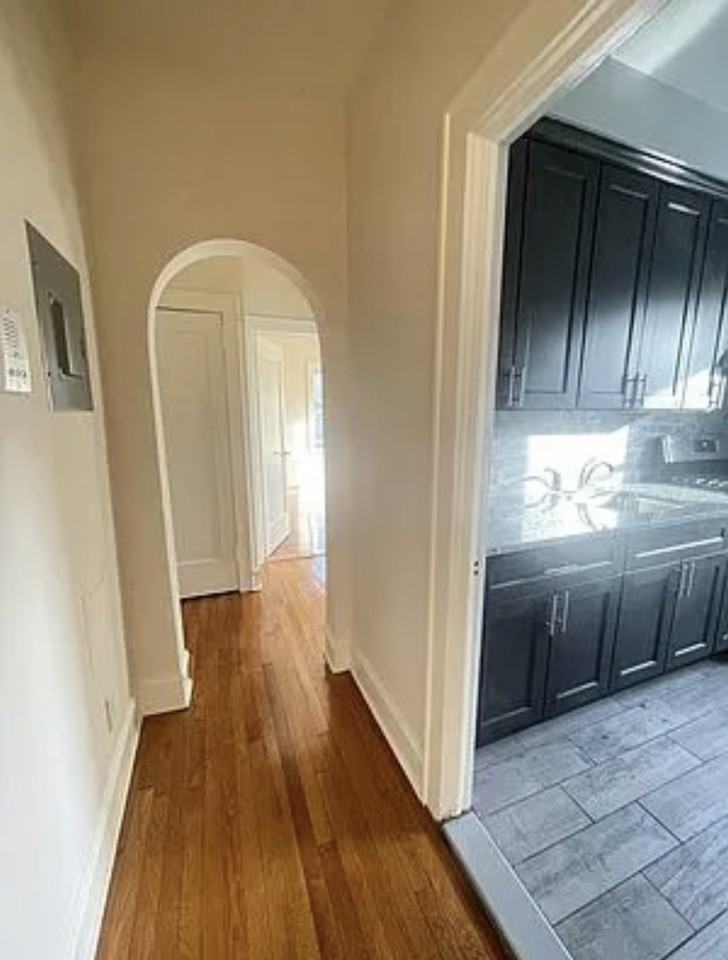 132 Silver Lake Road 2f - Photo 3 of 14