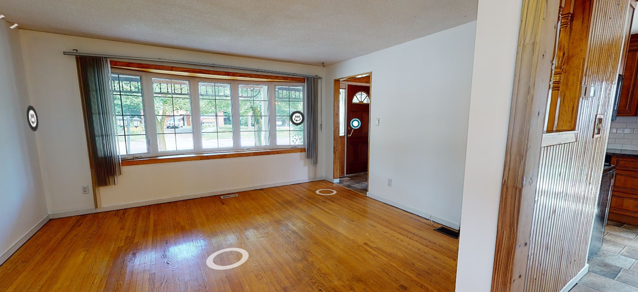 47 Cundles Road East - Photo 2 of 7