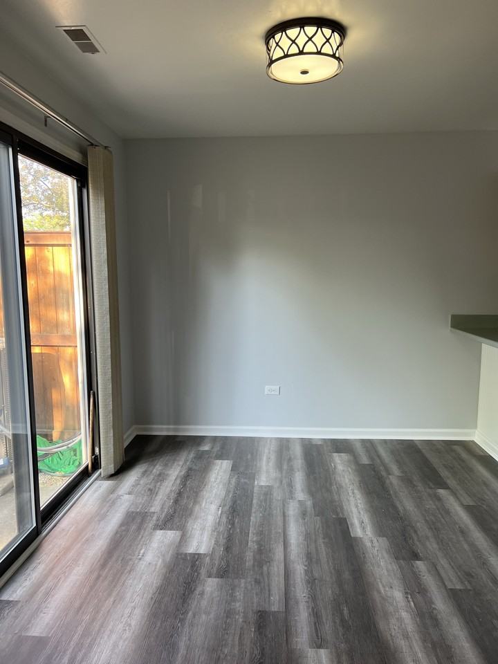 320 Cromwell Ct - Photo 2 of 15