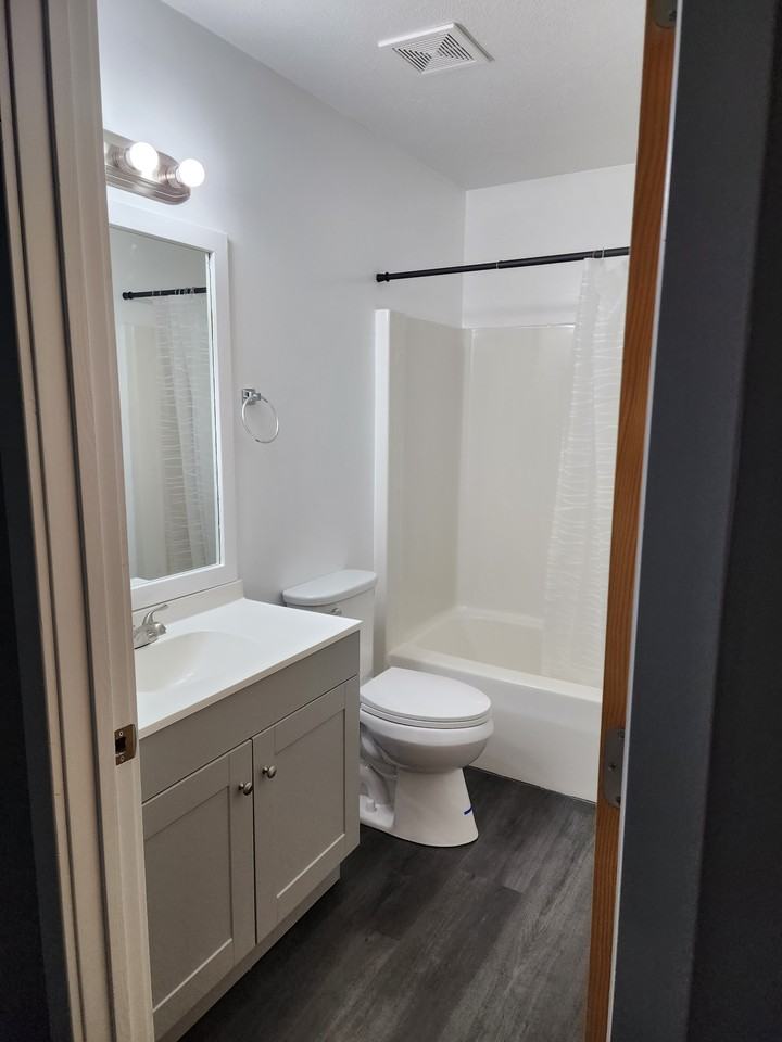 2220 10th Ave #2220 - Photo 3 of 10