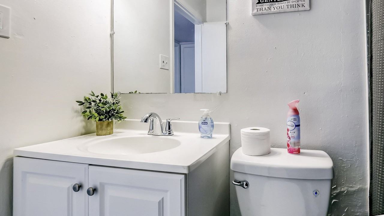 10th Ave N - Photo 2 of 16