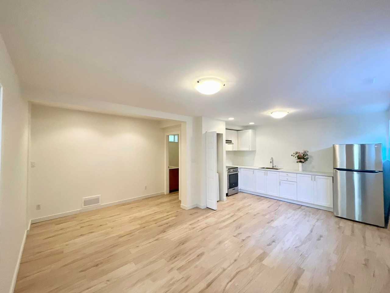 9045 Church St - Photo 3 of 9