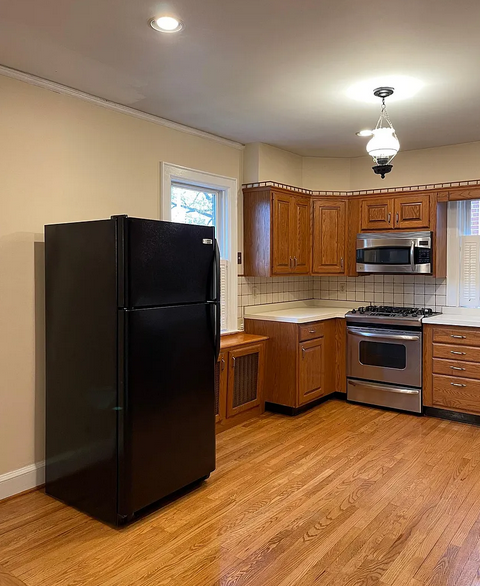 2035 Commonwealth Dr #NA - Photo 3 of 5