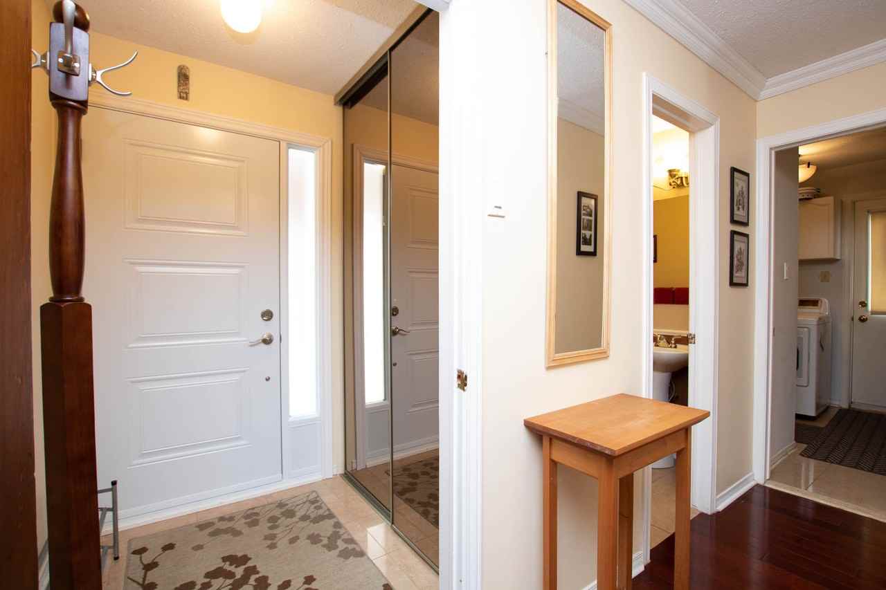 25 Claudet Crescent - Photo 4 of 42