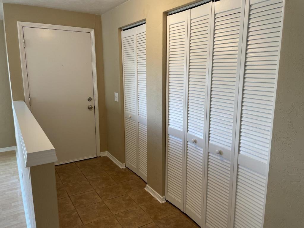 924 George St Nw - Photo 3 of 34
