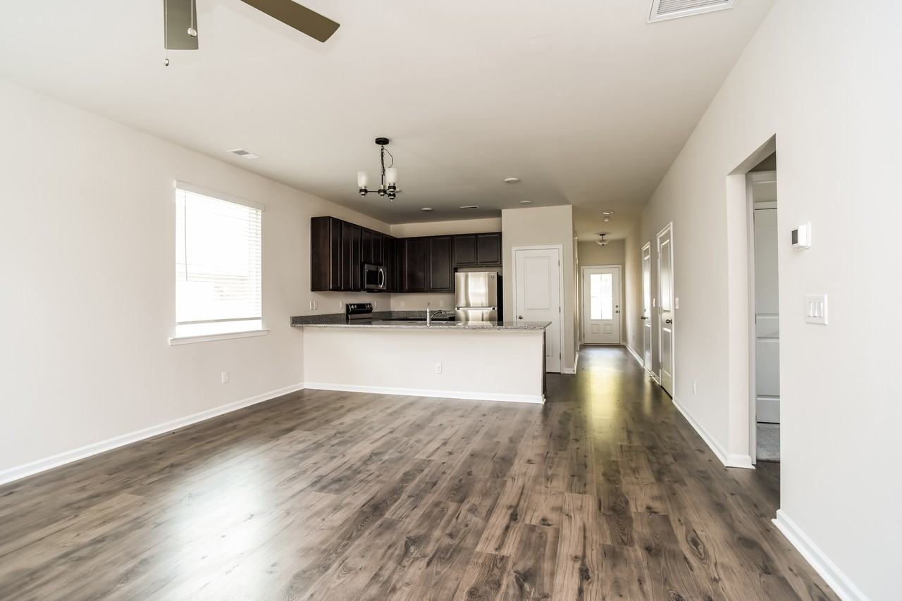 1196 1196 Warrens Way - Photo 2 of 15