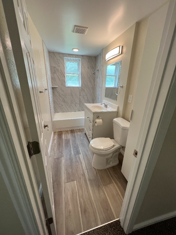 1362 Millcreek Way #B - Photo 2 of 4