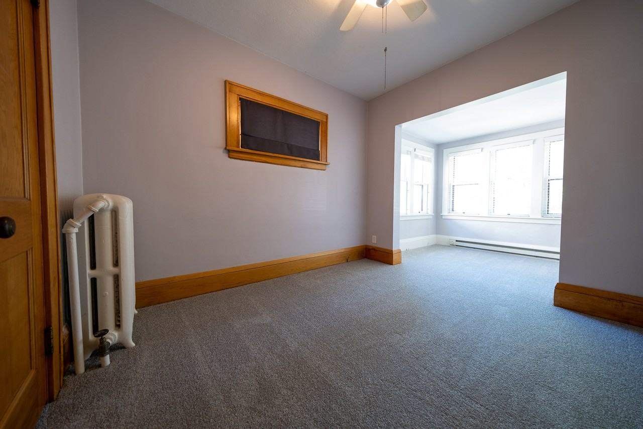 2138 Wellesley Ave #1 - Photo 7 of 25