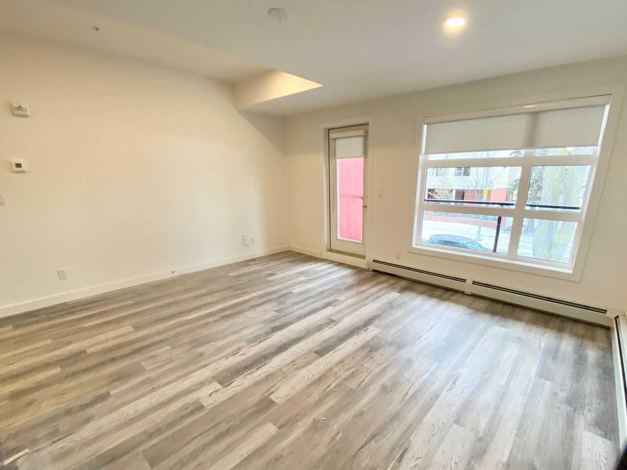 301 301, 10720 78 Avenue Northwest #301 - Photo 4 of 27