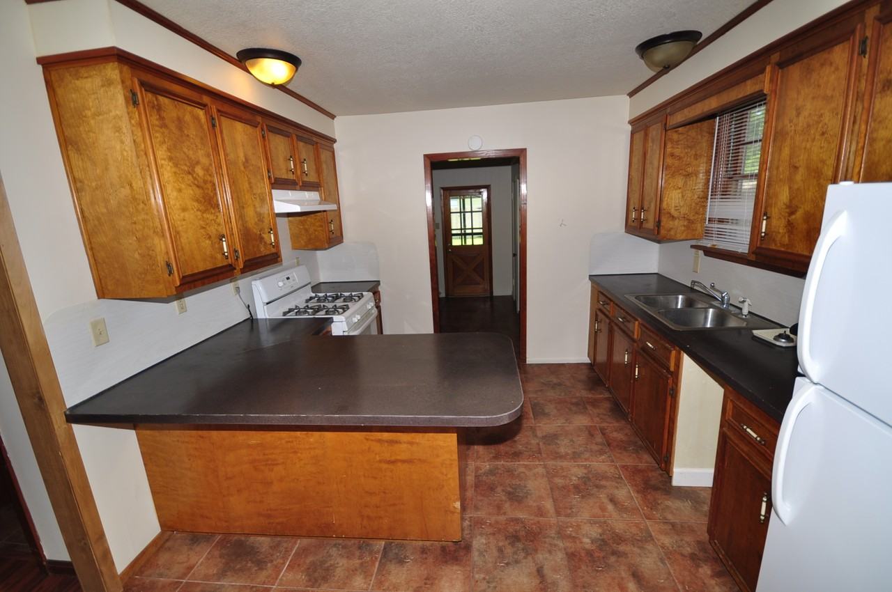 101 Gray St - Photo 3 of 11