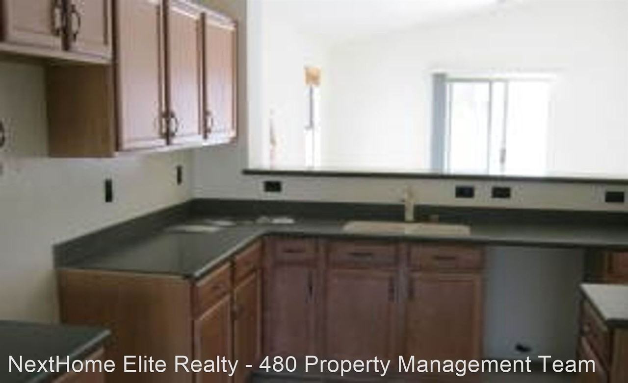 2221 W Central Ave - Photo 2 of 4