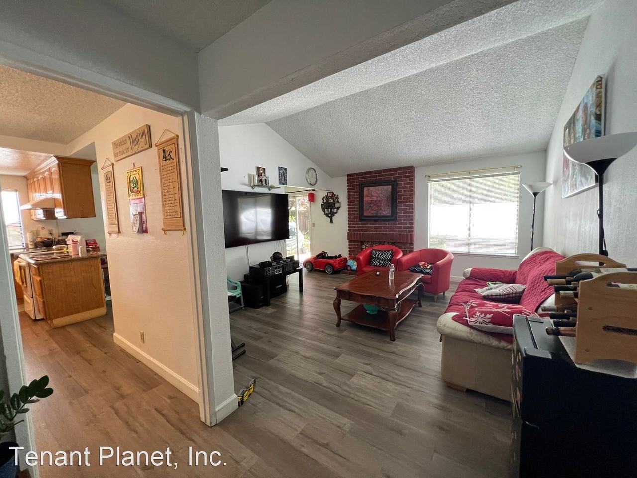 2048 Flintbury Ct - Photo 3 of 13