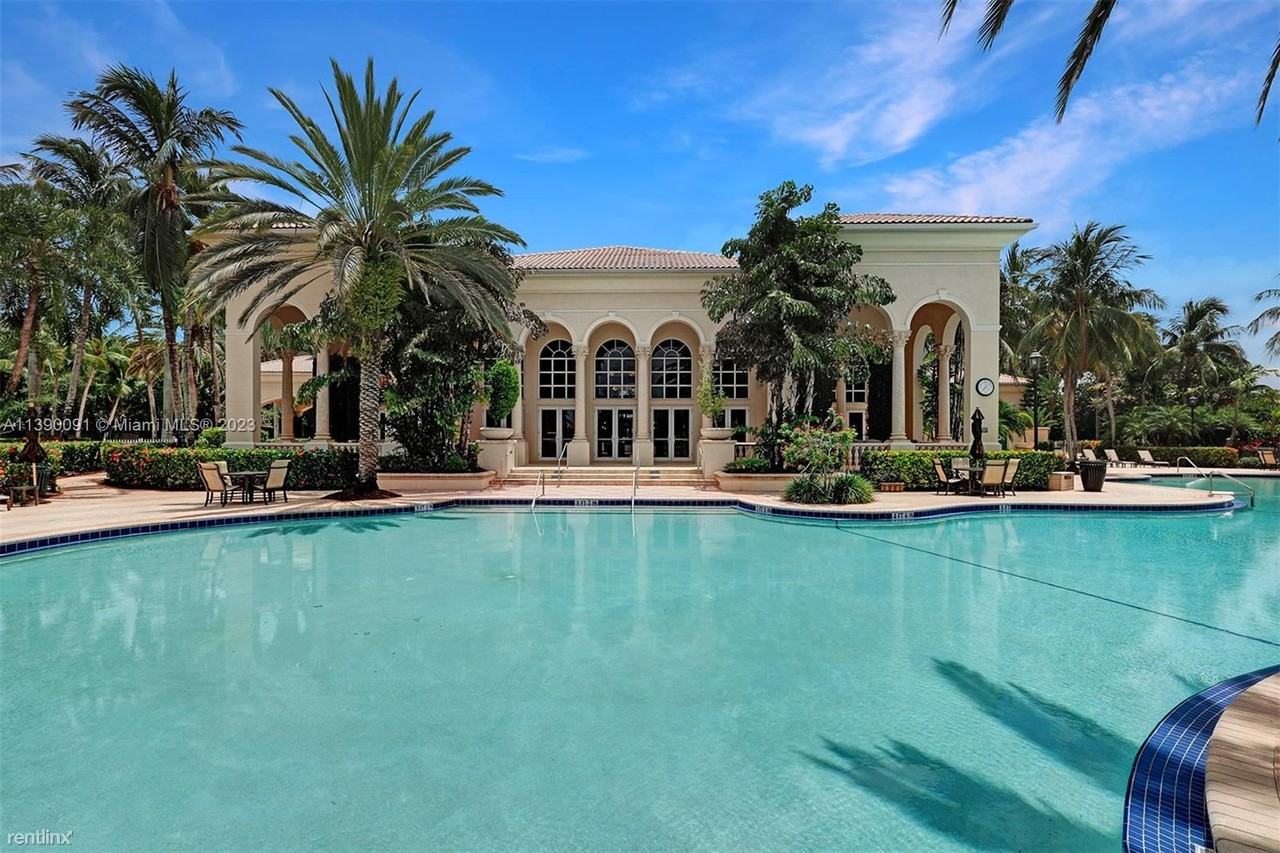 11099 Canary Island Ct - Photo 2 of 12