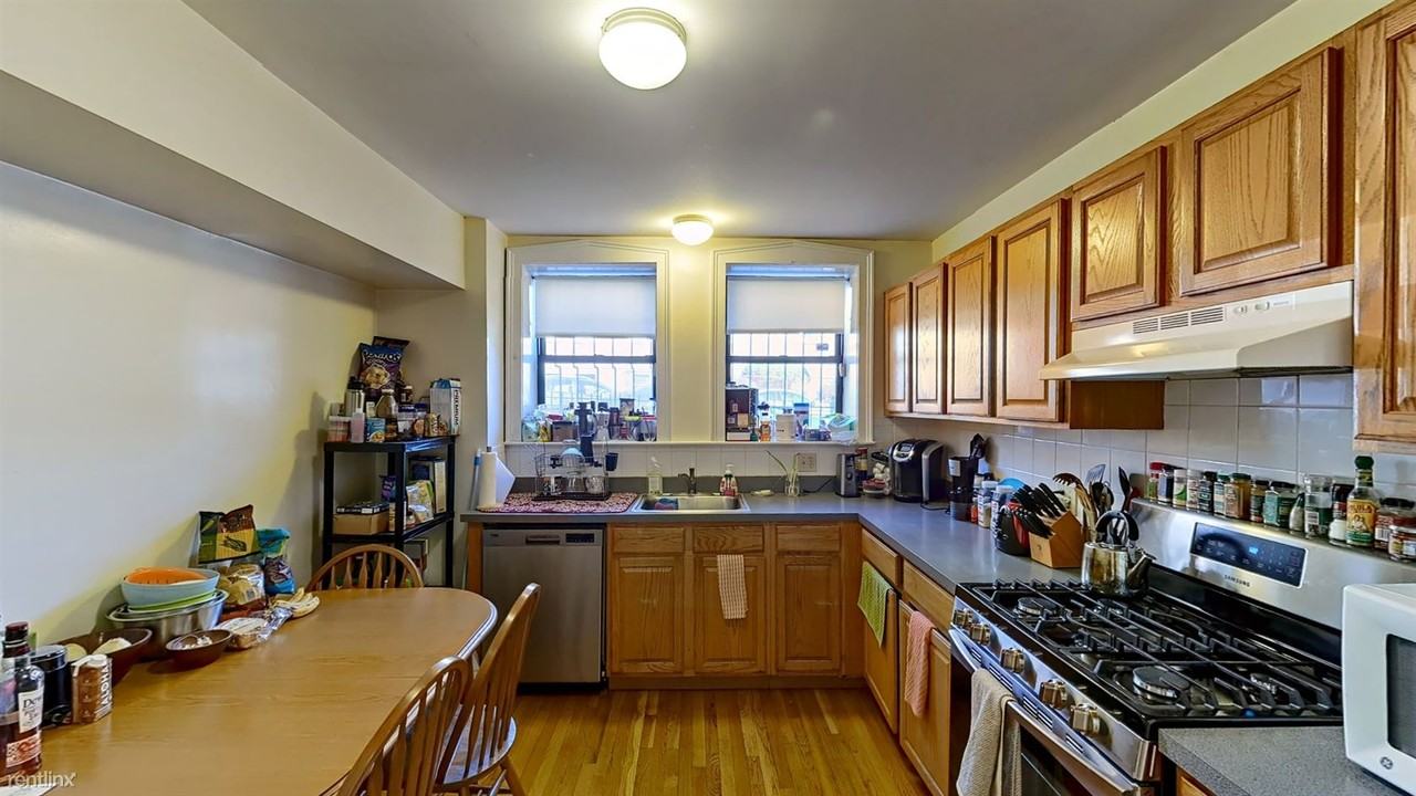 21 Glenville Ave - Photo 2 of 7