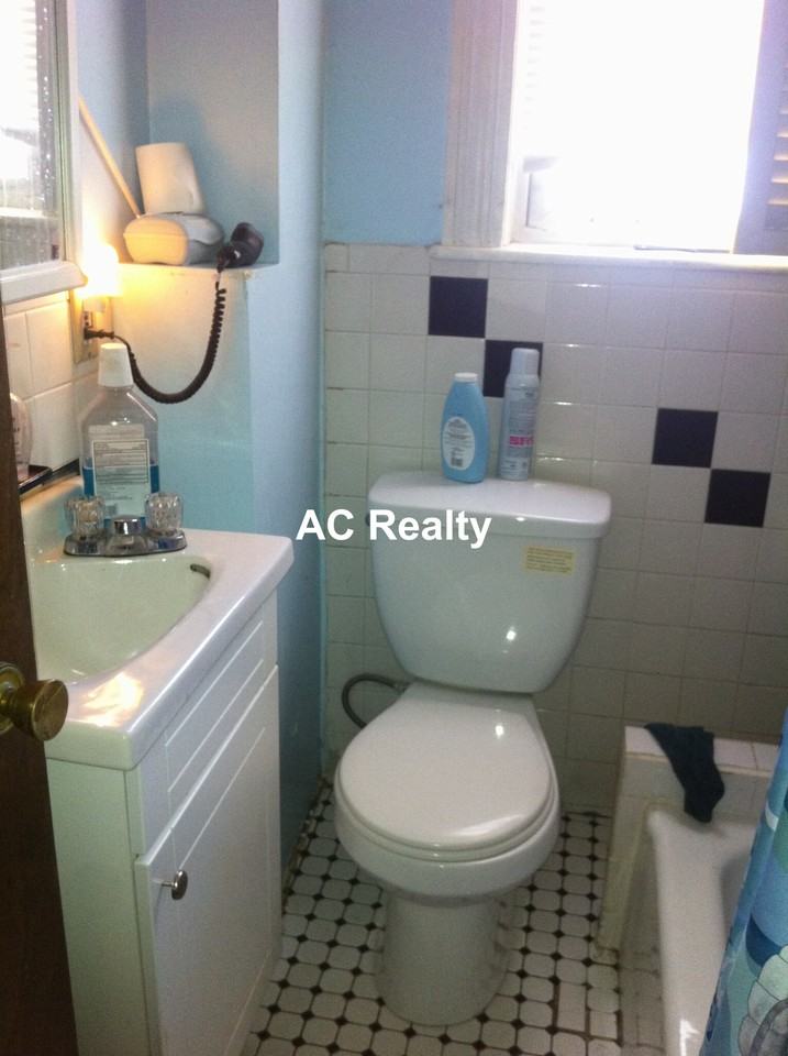 18 Reed Ave #1 - Photo 5 of 5