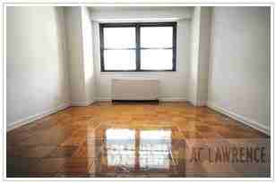 e 86th st & 2nd ave - Photo 3 of 6