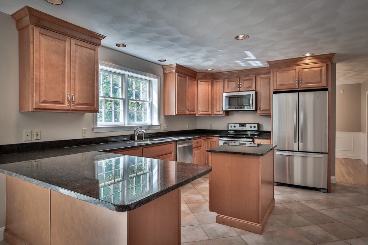 28 Newton Road - Photo 3 of 7