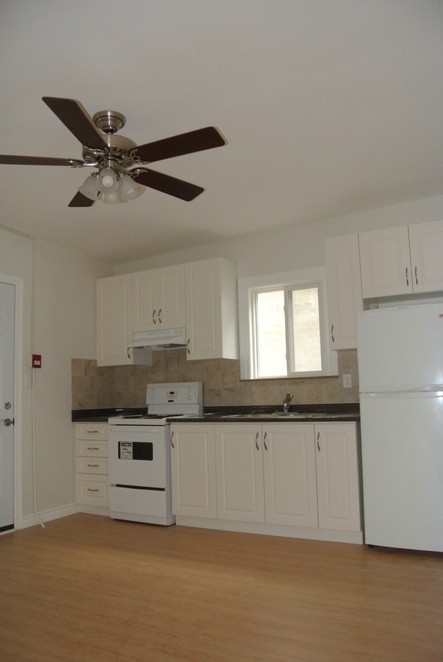1799 Danforth Avenue - Photo 2 of 12