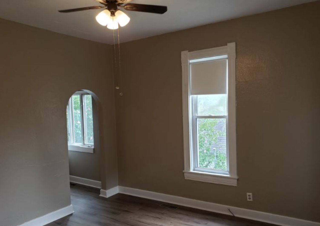 1111 Green St #1 - Photo 3 of 10