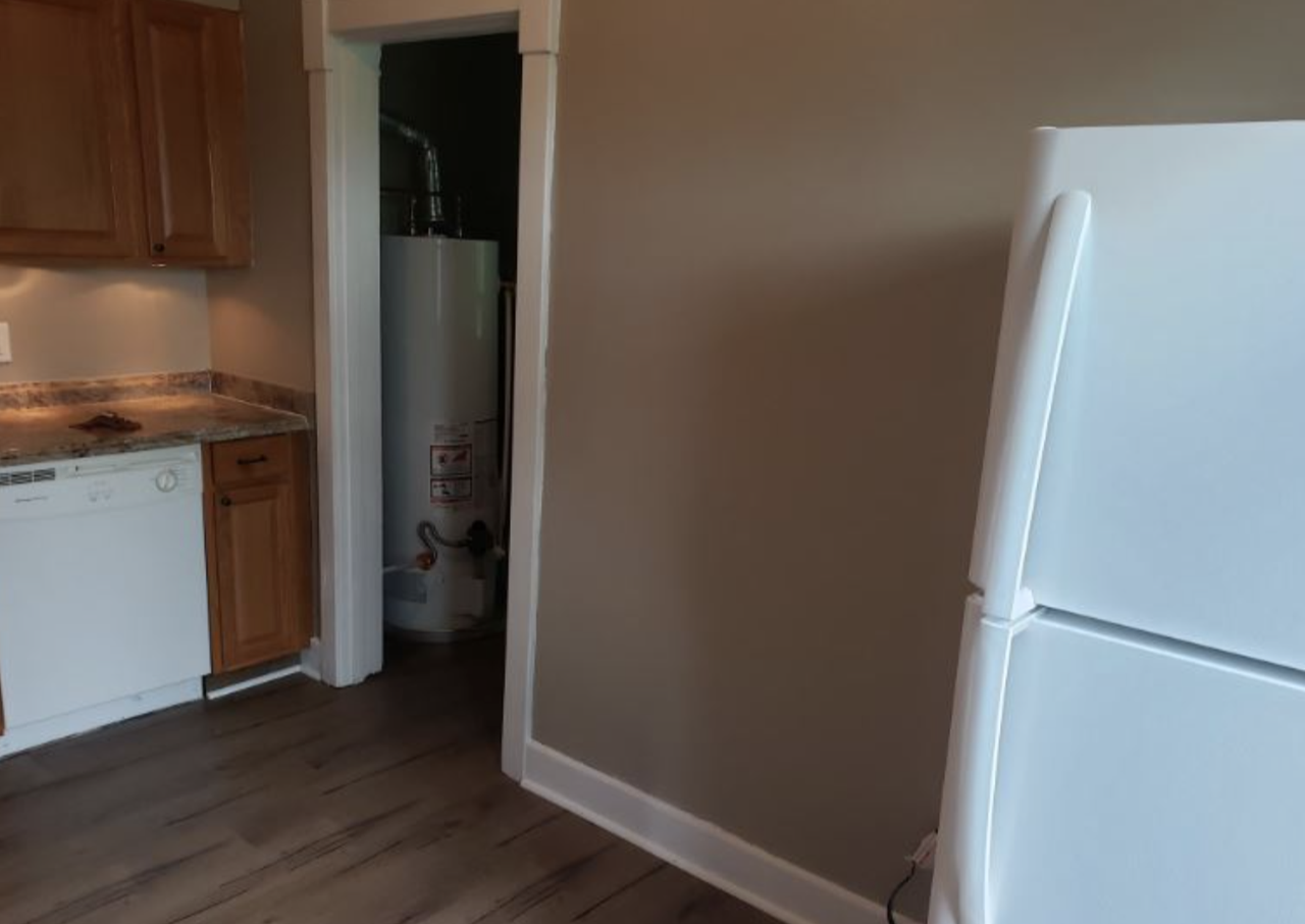 1111 Green St #1 - Photo 5 of 10