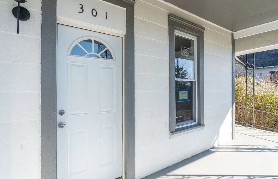 301 View Ave #1 - Photo 4 of 10