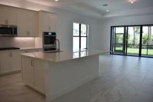 9291 Mountain Pine Grv - Photo 3 of 21