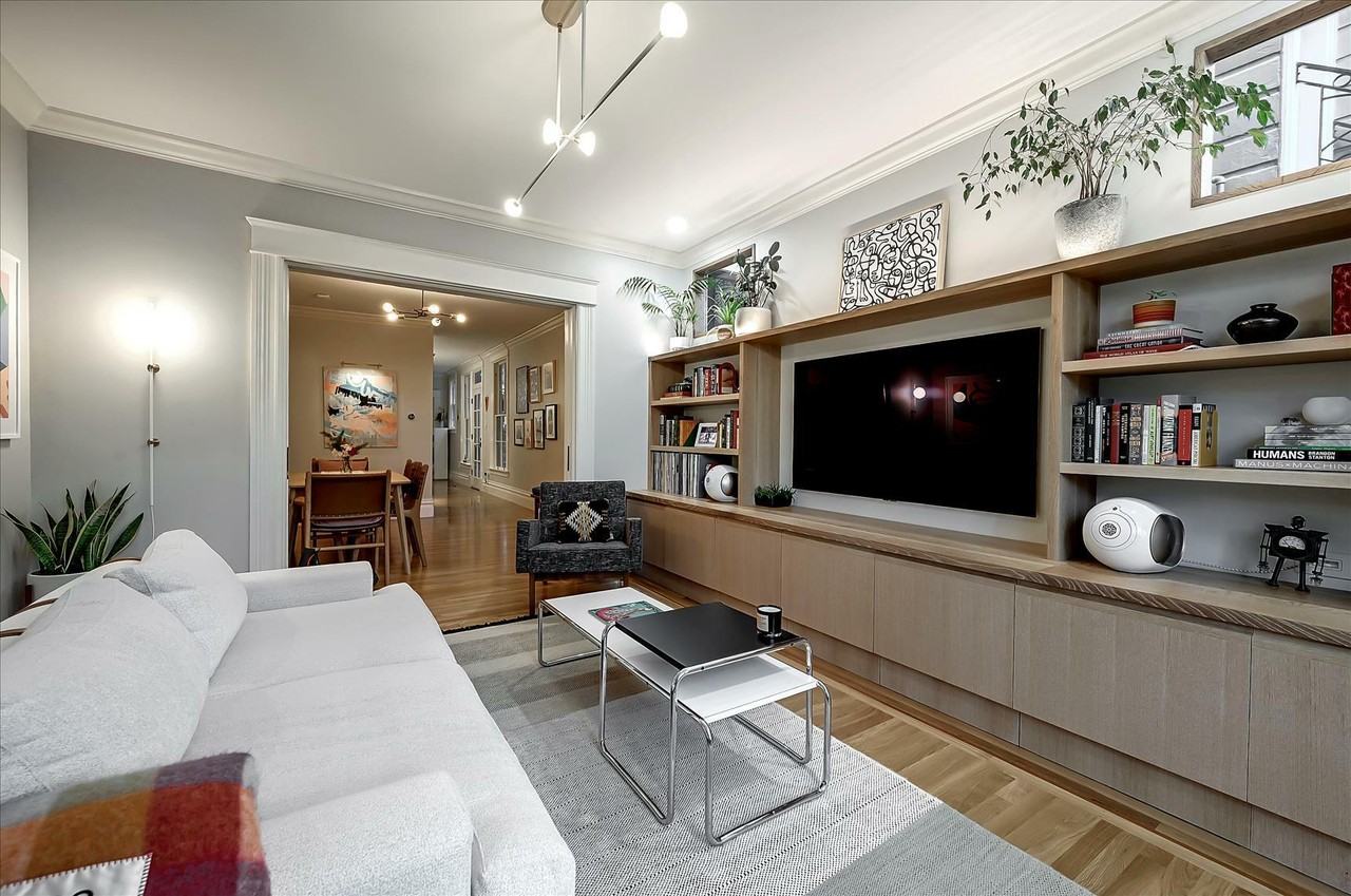 28 Ford St - Photo 3 of 23