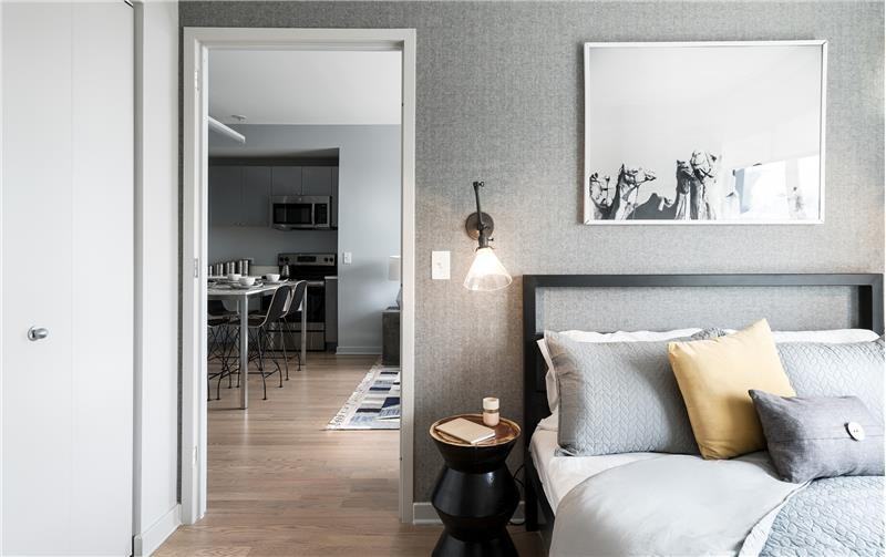 595 Pavonia Ave #2608