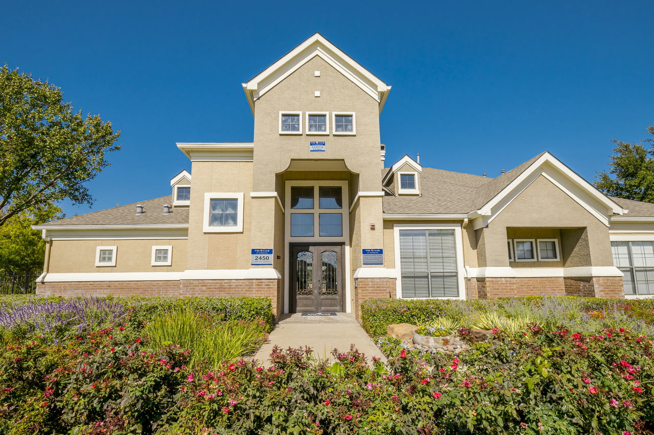 The Club at Stonegate - Photo 4 of 51