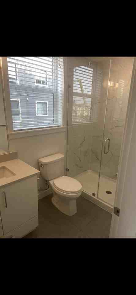 20343 72 Ave - Photo 4 of 8